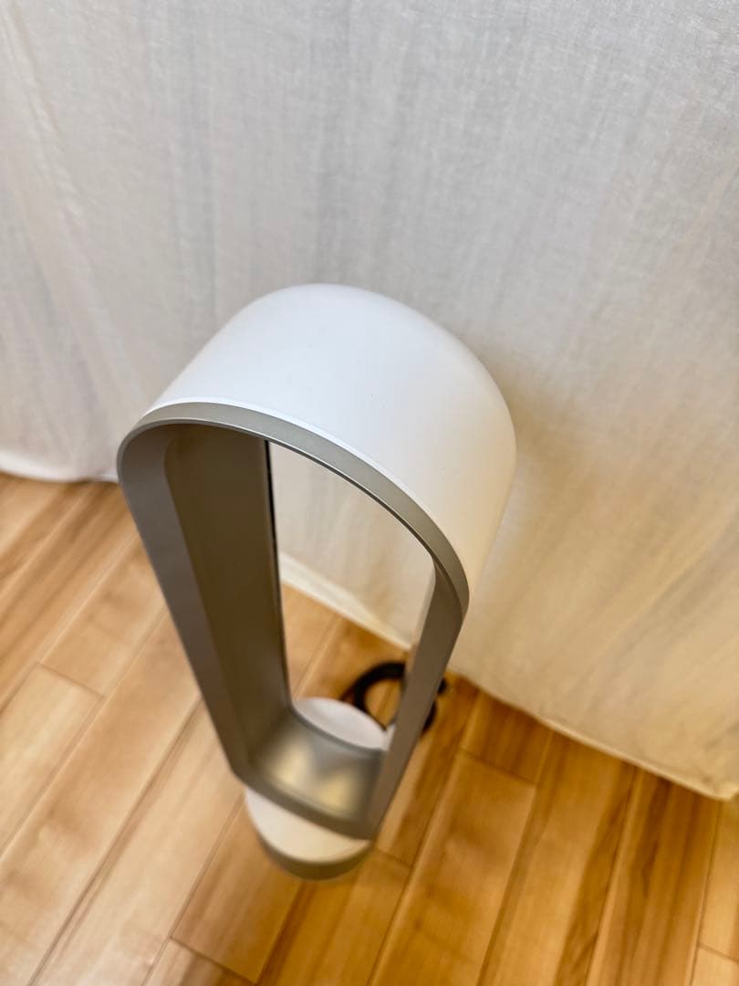 ダイソン 空気清浄機能付タワーファン TP03 dyson 中古