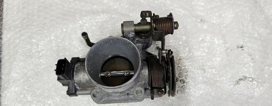 s15シルビア純正スロットルボディー