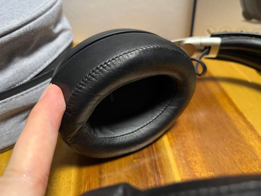 Sennheiser Momentum Wireless ヘッドホン