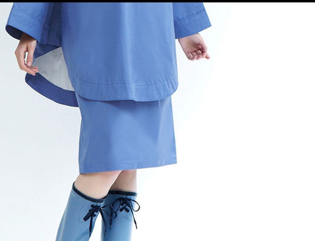 お値下げ　エーグル　未使用　フード付きポンチョ