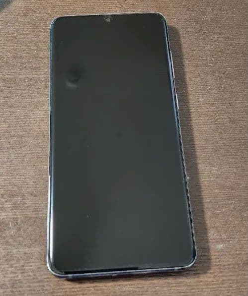 Samsung Galaxy S20 箱、付属品付き　simフリー