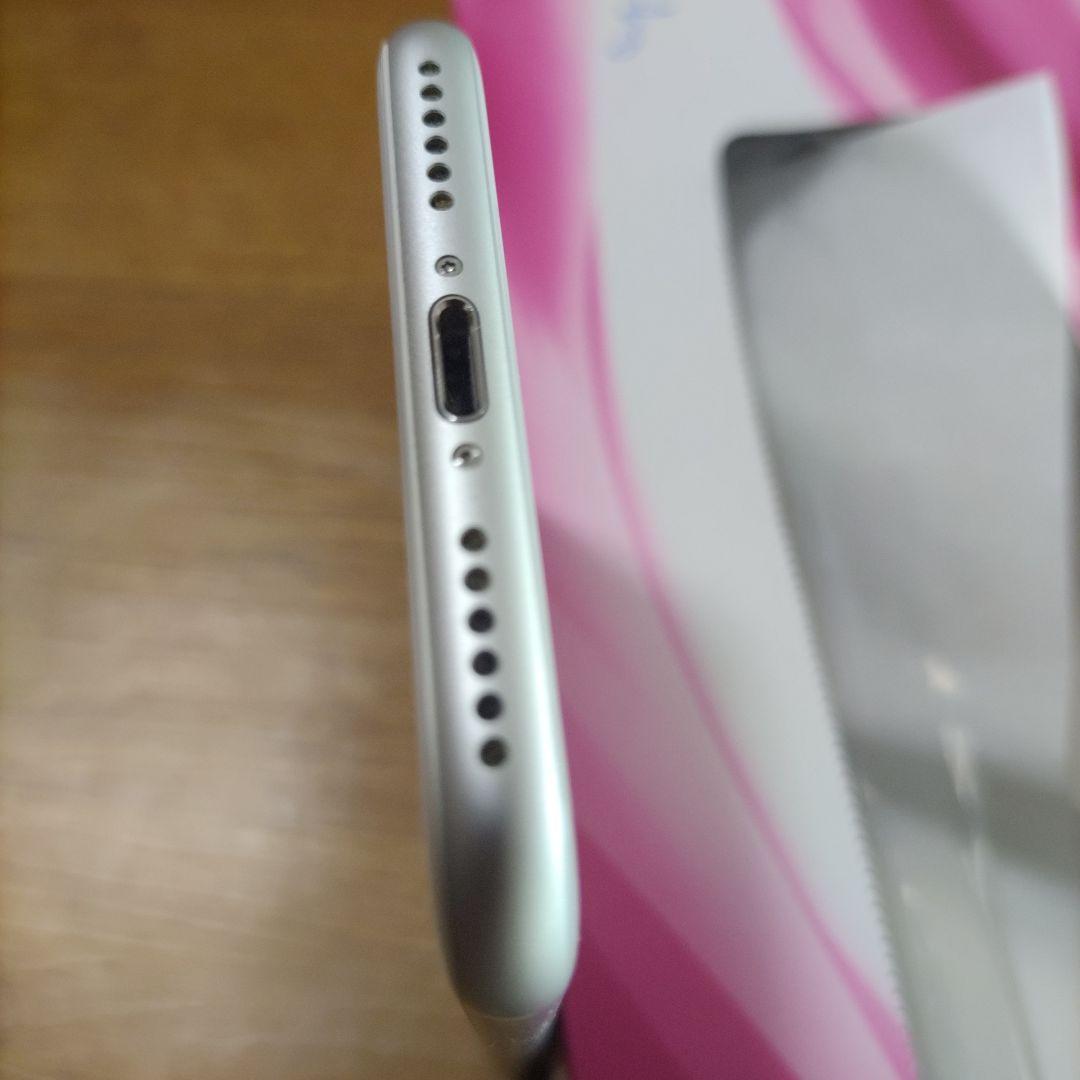 Apple iPhone 8 ホワイト 本体バッテリー最大容量89％