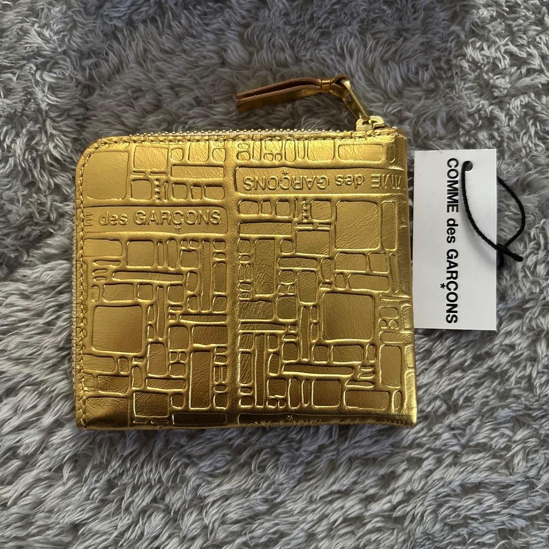 コムデギャルソン　ゴールド財布未使用