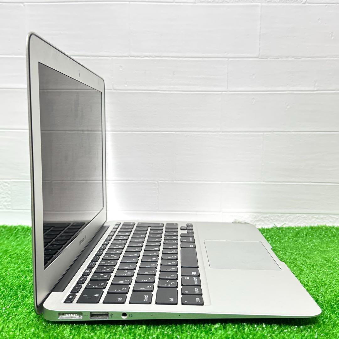 MacBook Air 11インチ SSD128GB 4GB ノートPC
