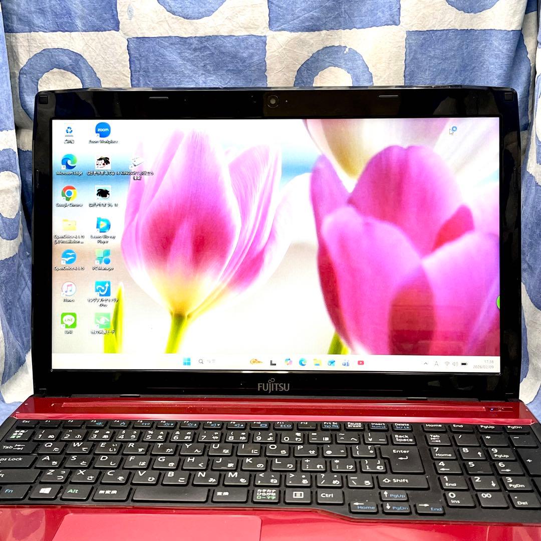 爆速SSD512G☆i7☆大人気赤ノートパソコン♪ブルーレイ&カメラ！Win11