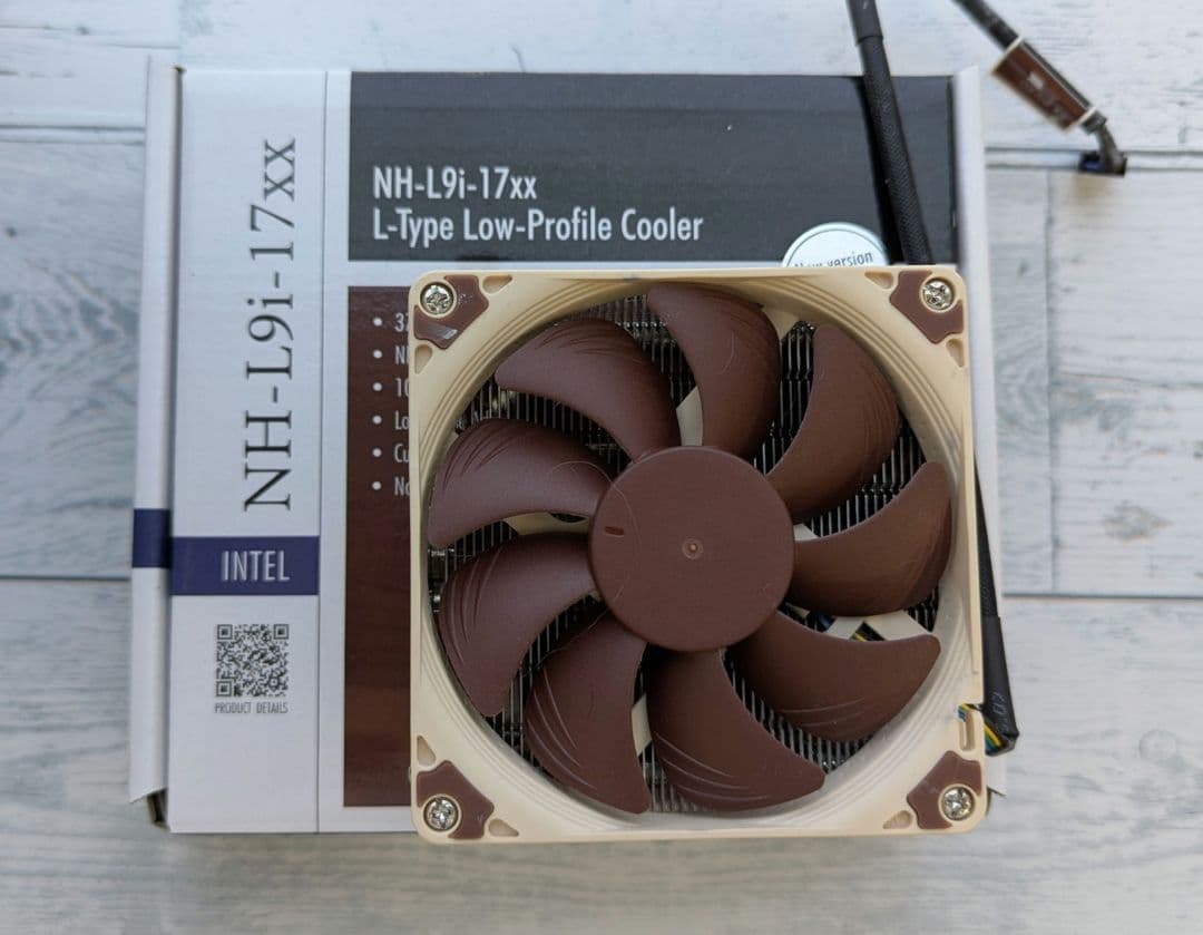 ASRock deskmeet B660 2×8GBメモリ noctuaクーラー