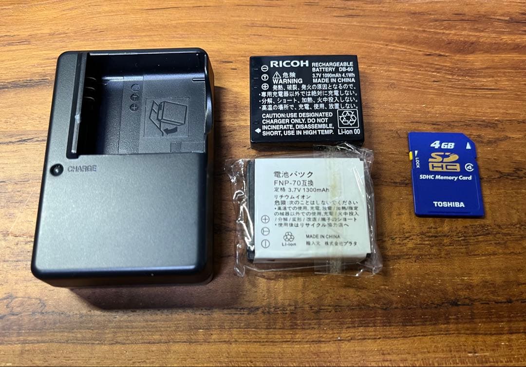 RICOH リコーGX200 オプション多数あり