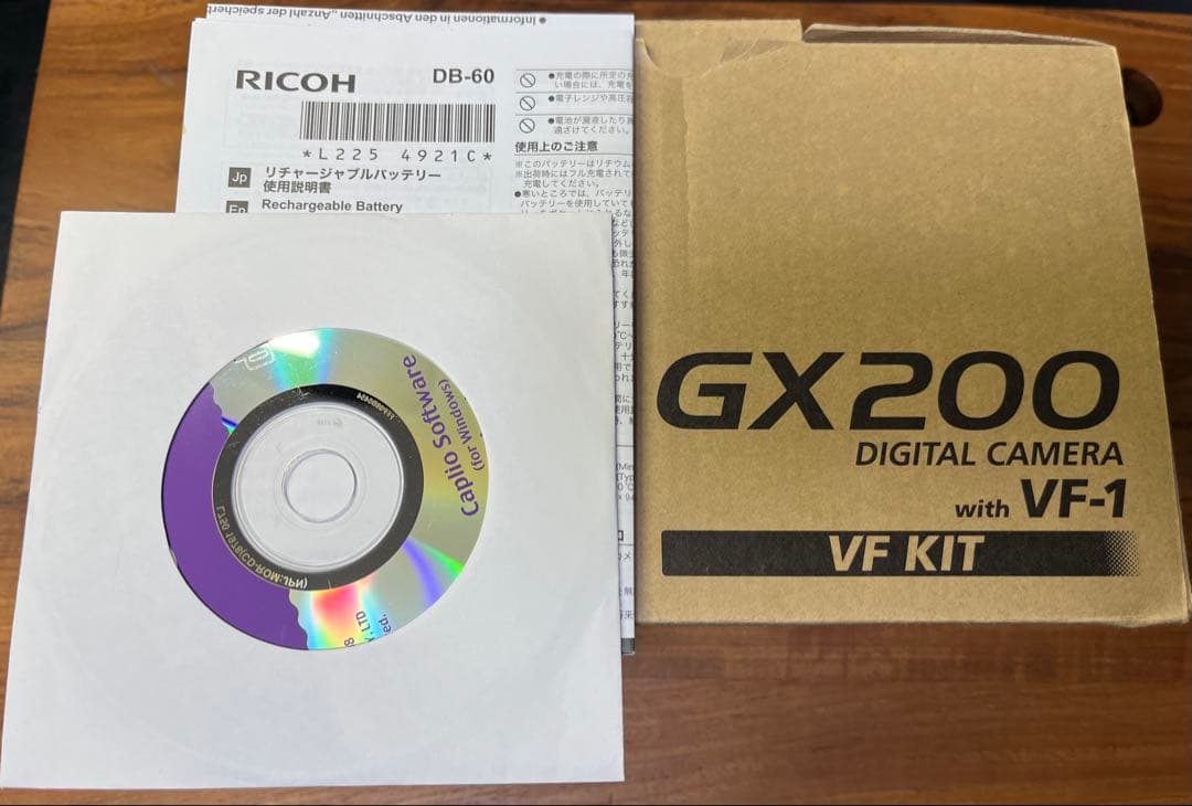 RICOH リコーGX200 オプション多数あり