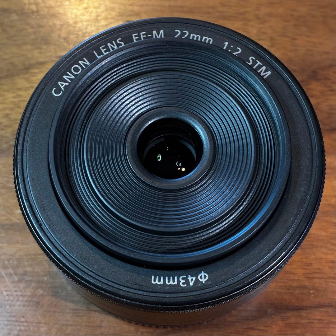 CANON EF-M 22mm f/2 STM レンズ