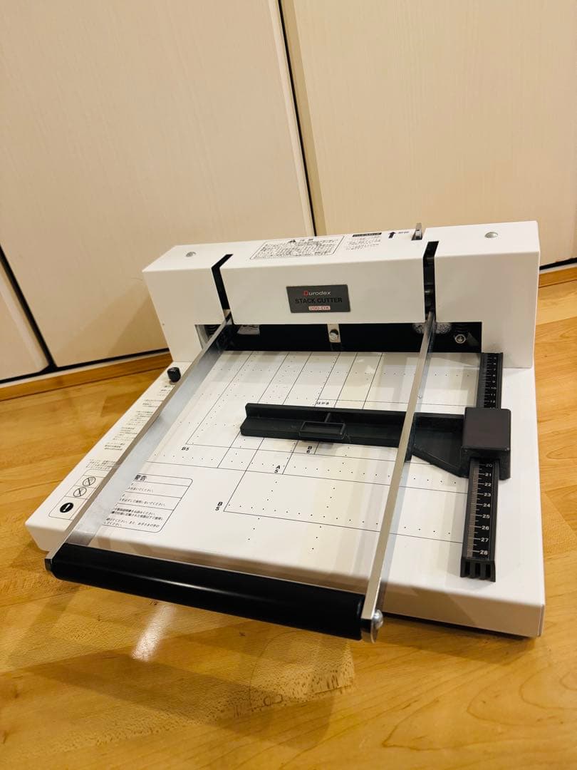 【美品】Durodex stack cutter 200DX ホワイト自炊裁断機