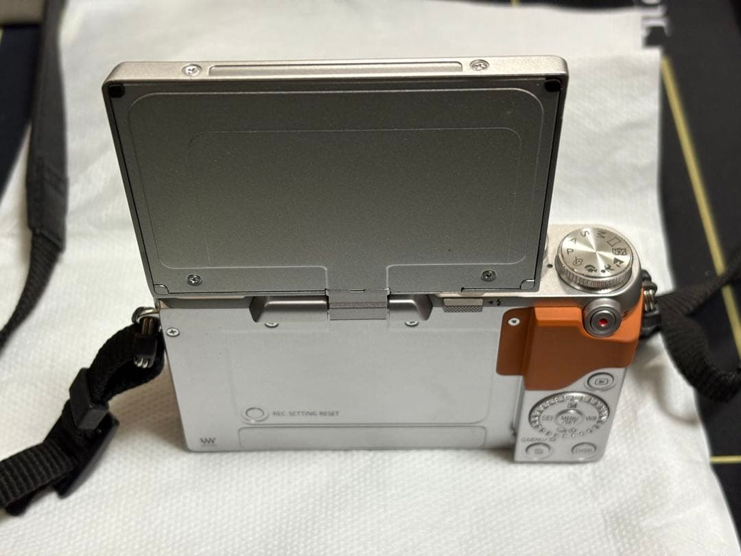 デジタルカメラ lumix gf7w