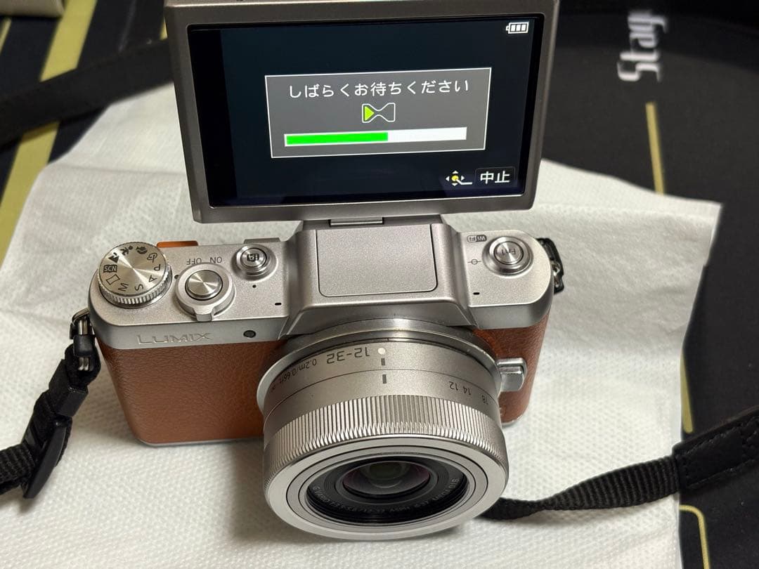 デジタルカメラ lumix gf7w