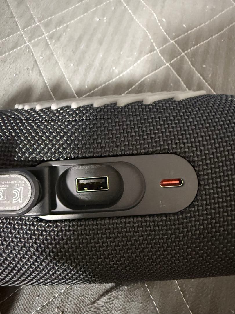 JBL ワイヤレススピーカー ブラック charge5