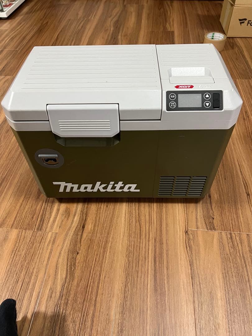 Makita 冷温庫 CW003G オリーブ