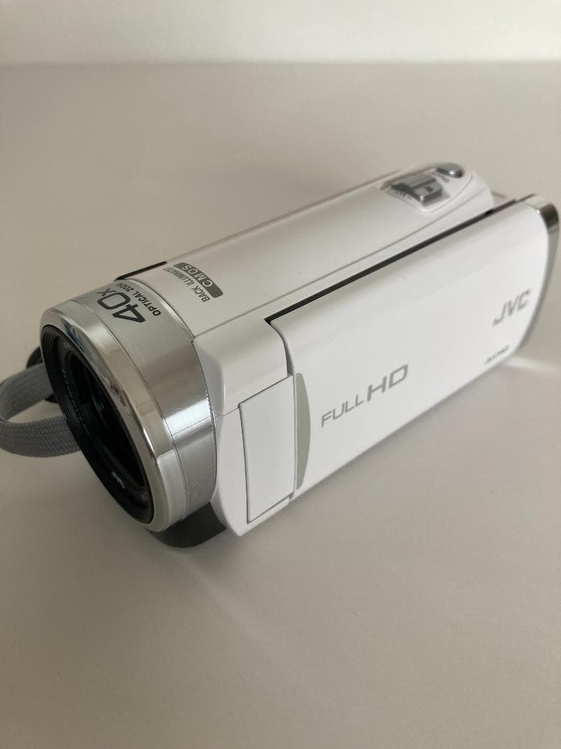 未使用 美品 JVC ビクター エブリオ ビデオカメラ GZ-E180-W