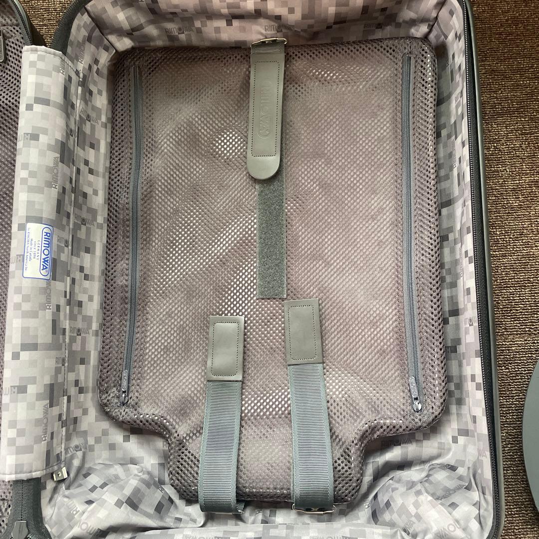 RIMOWA サルサ　キャリーケース　四輪