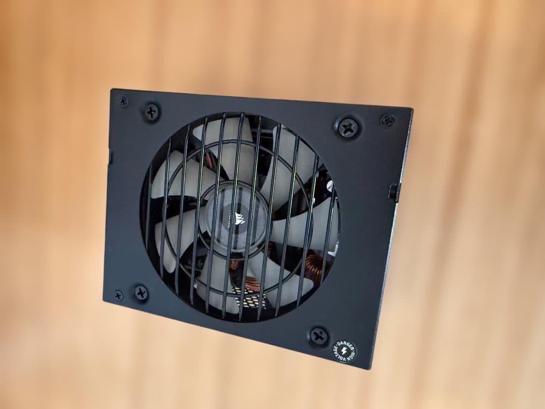 電源ユニット Corsair SF600 600W 80+ Gold