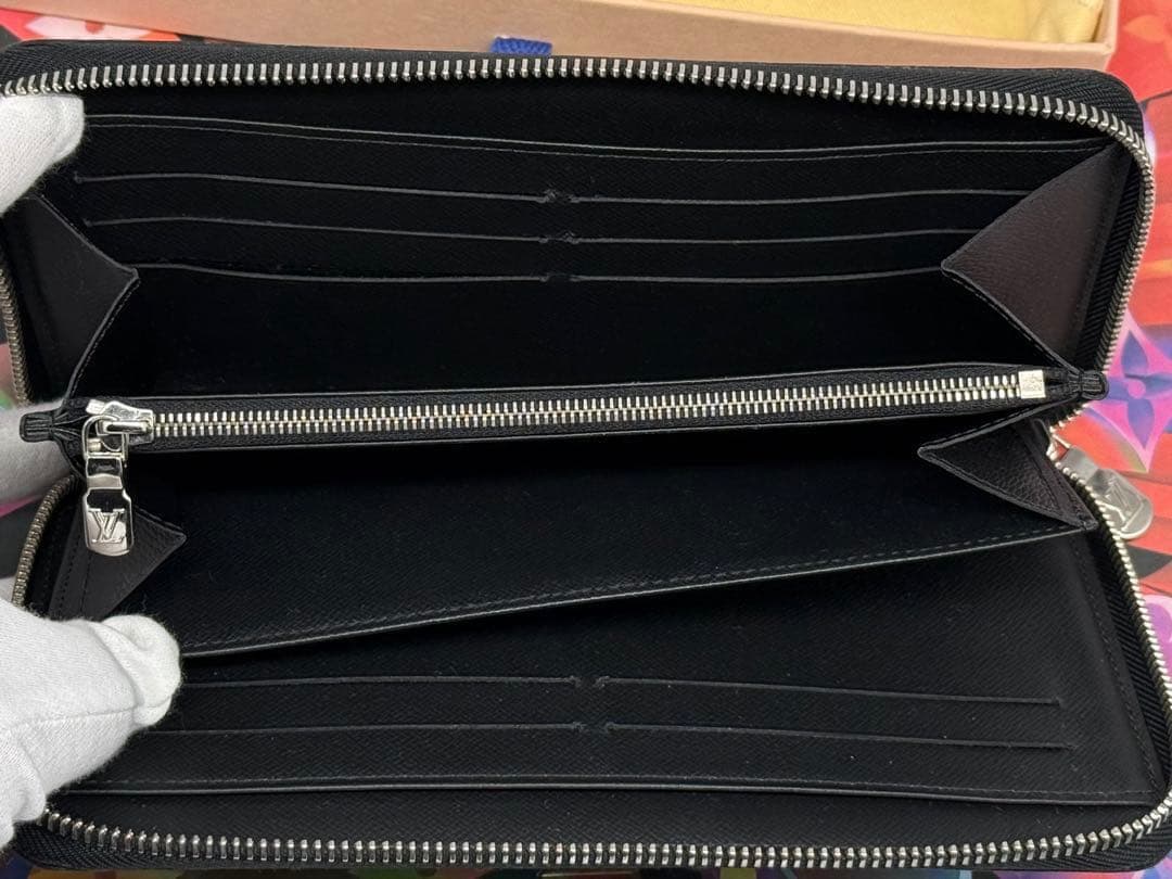 超極美品！ルイヴィトン　グラフィット　ジッピーオーガナイザーNM