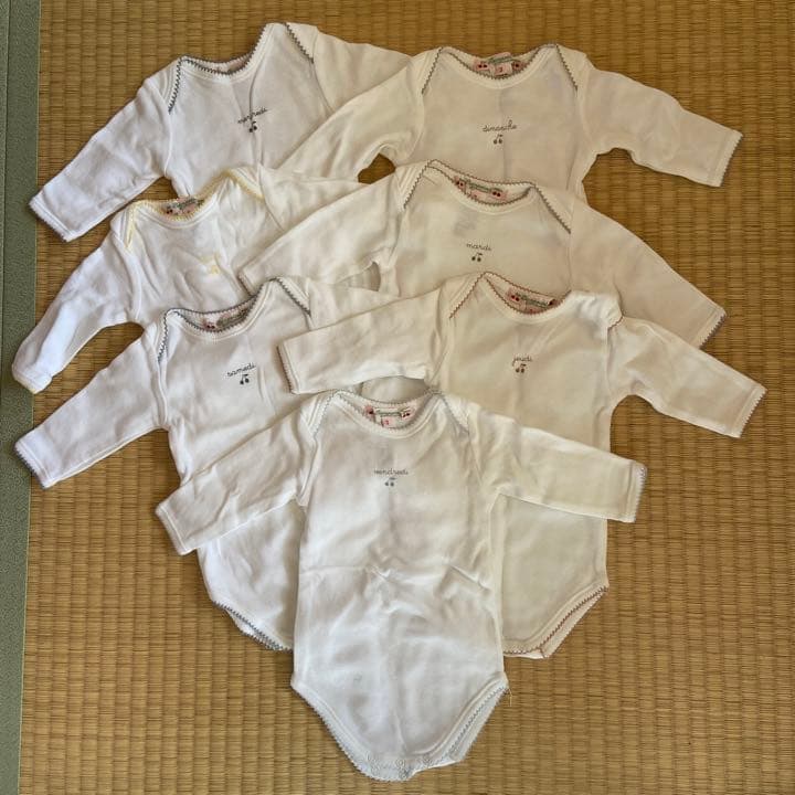 【新品未使用】　ボンポワン白色ロンパースセット