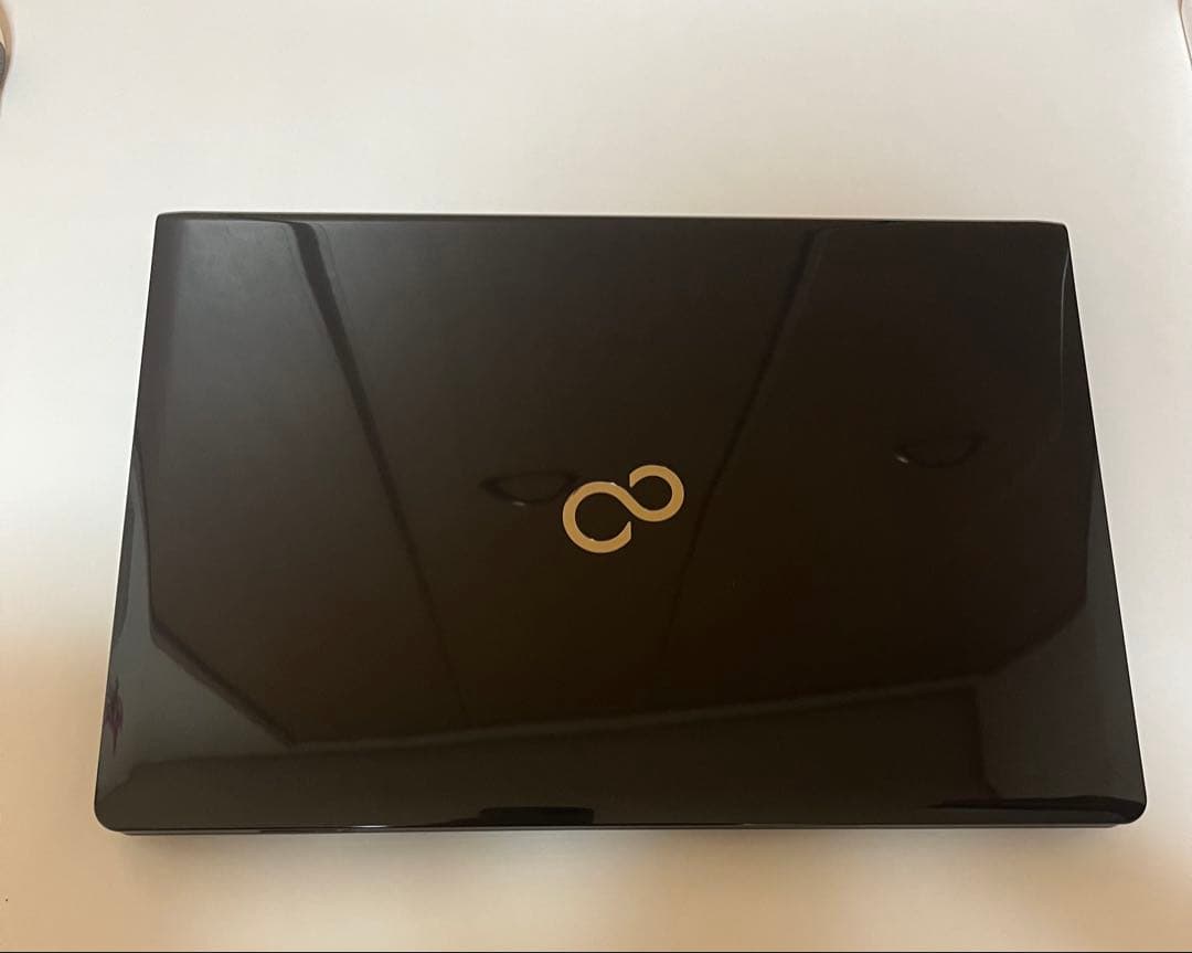 富士通 ノートパソコン Windows11 メモリ8GB SSD オフィス