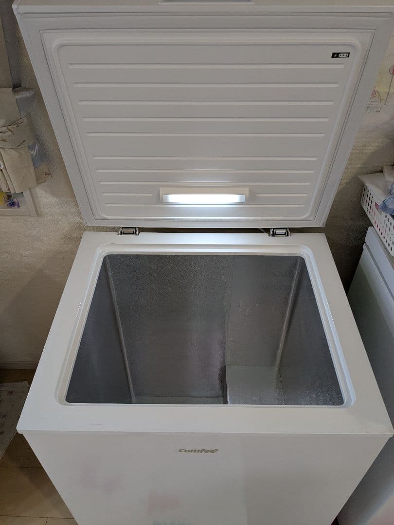 冷凍ストッカー　142L