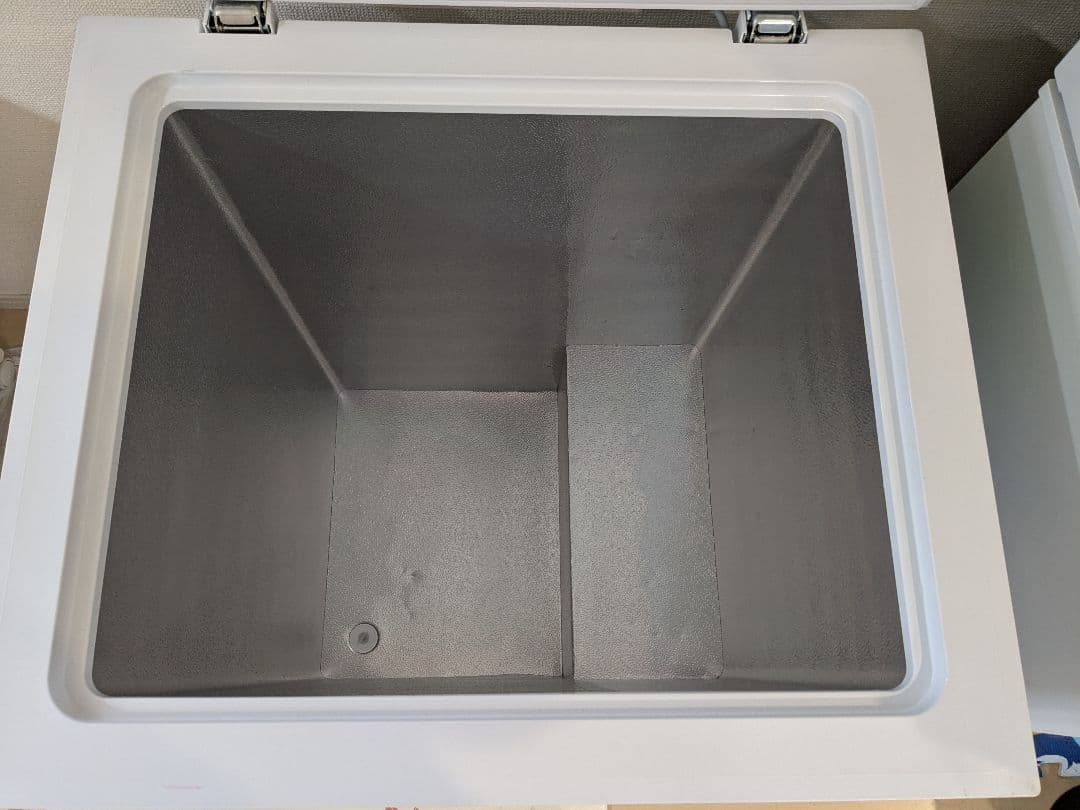 冷凍ストッカー　142L