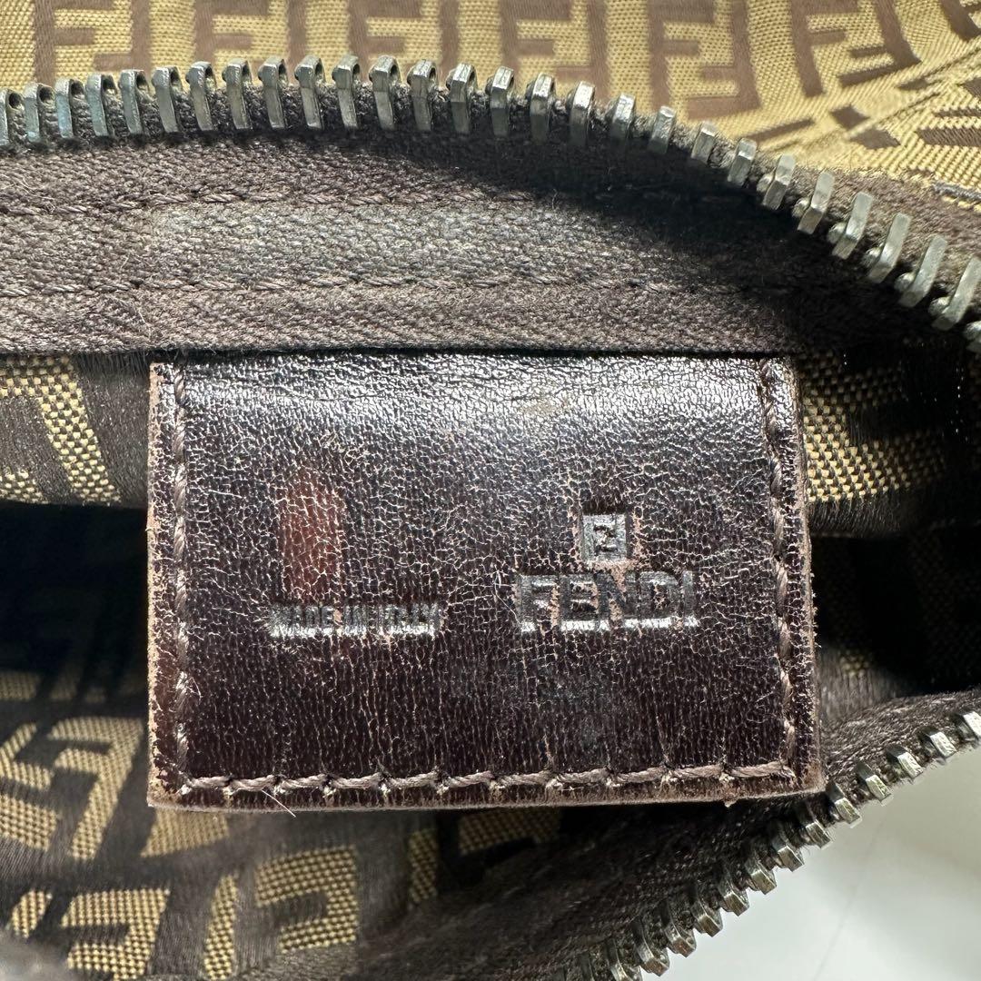 【美品】 FENDI フェンディ ズッキーノ FF ポーチ
