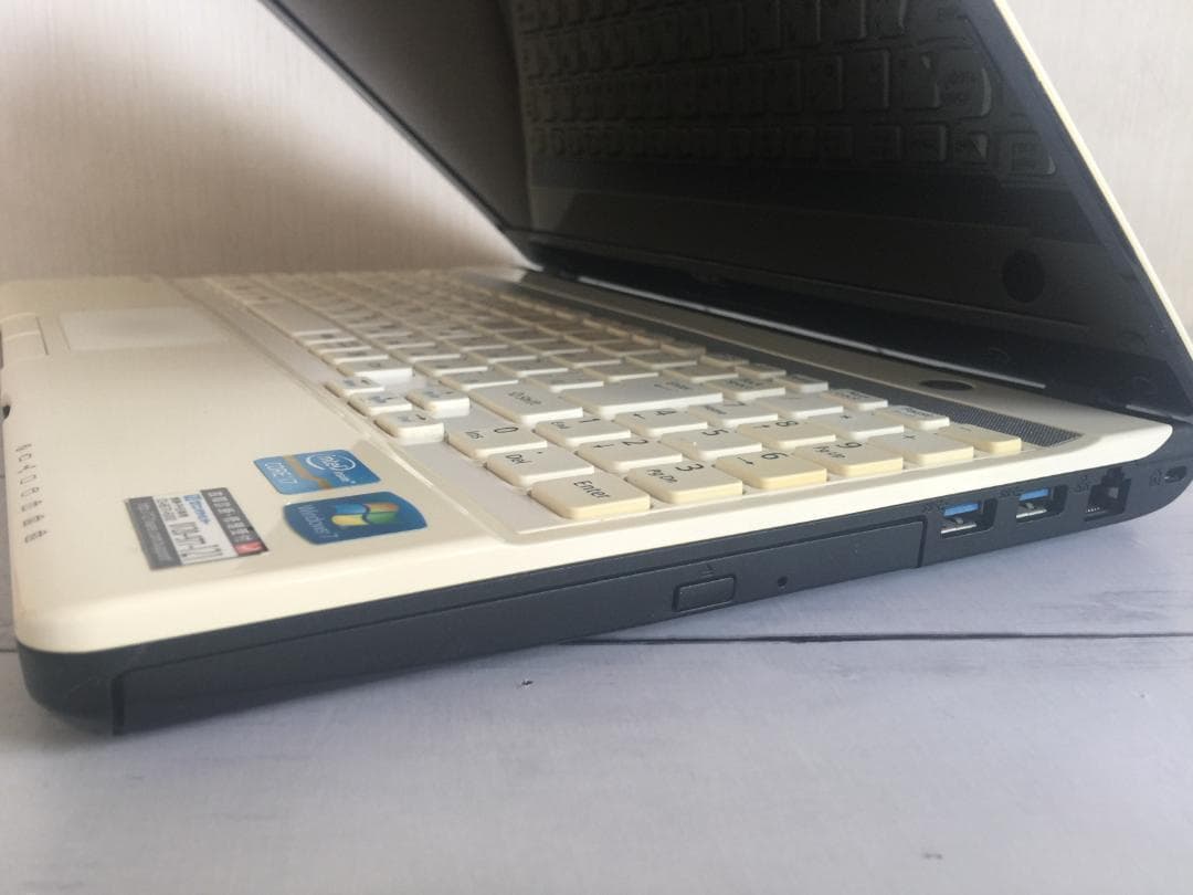 NEC PC-LM750FS6W 13.3型液晶 コンパクト テンキ付きノート