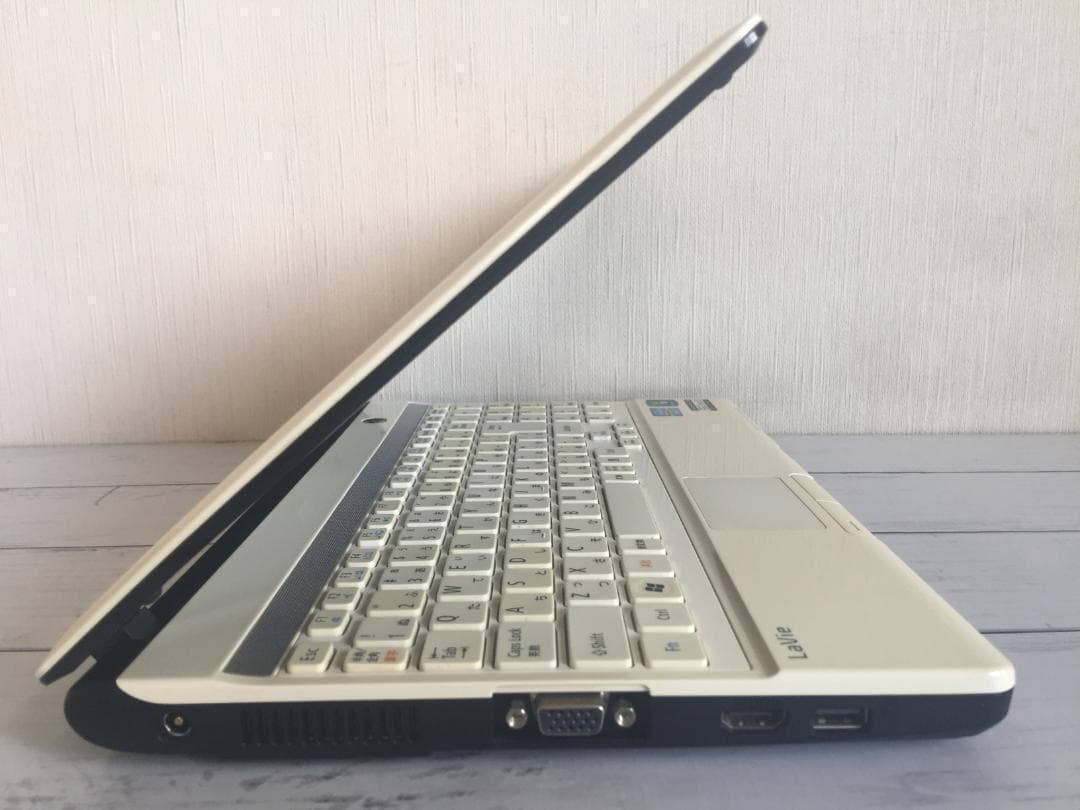 NEC PC-LM750FS6W 13.3型液晶 コンパクト テンキ付きノート