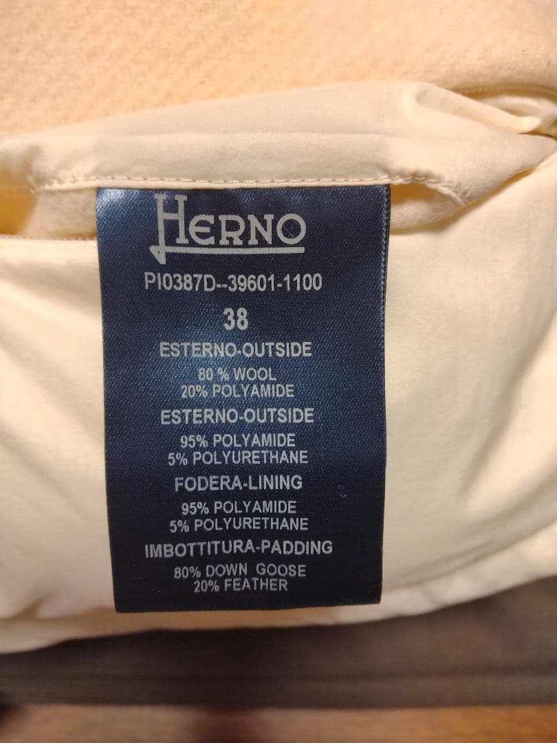 【美品】ヘルノ Herno 定番 異素材切り替えダウンコート 38
