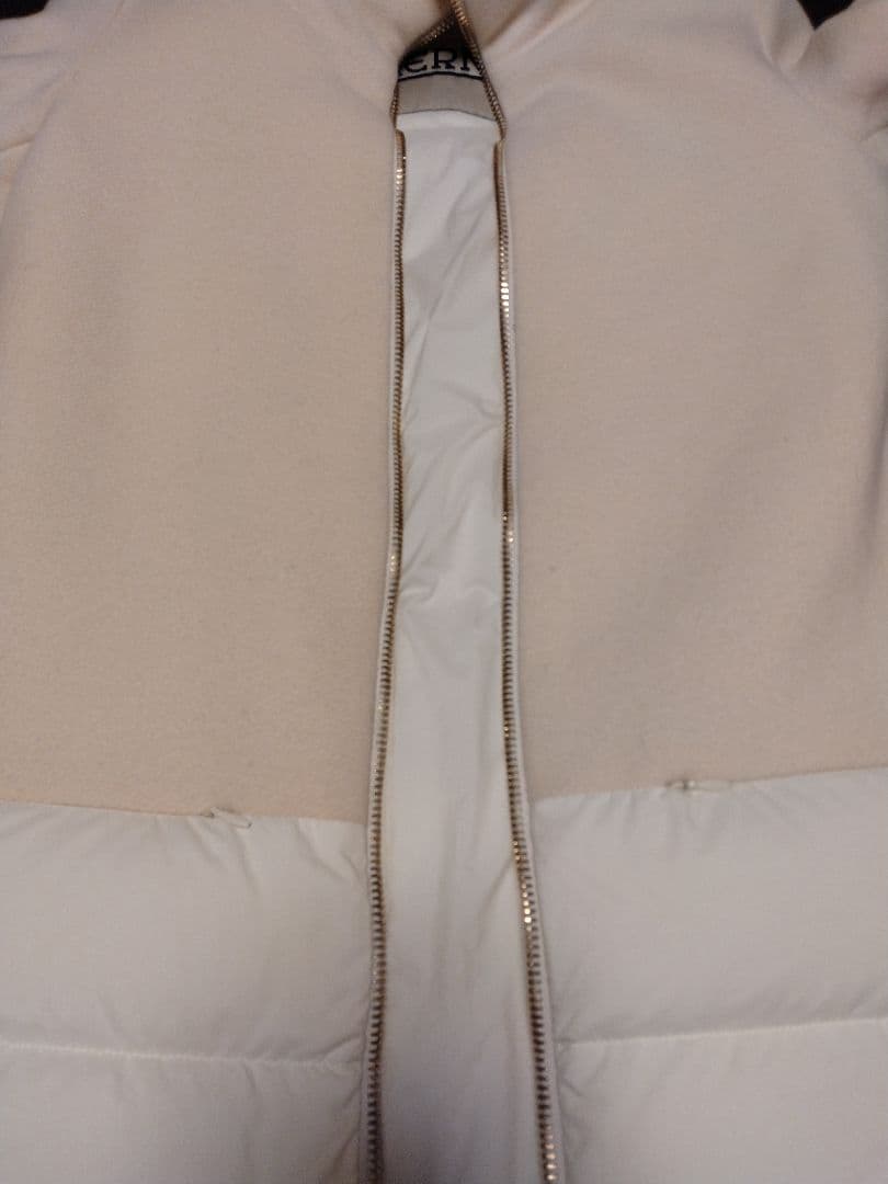 【美品】ヘルノ Herno 定番 異素材切り替えダウンコート 38