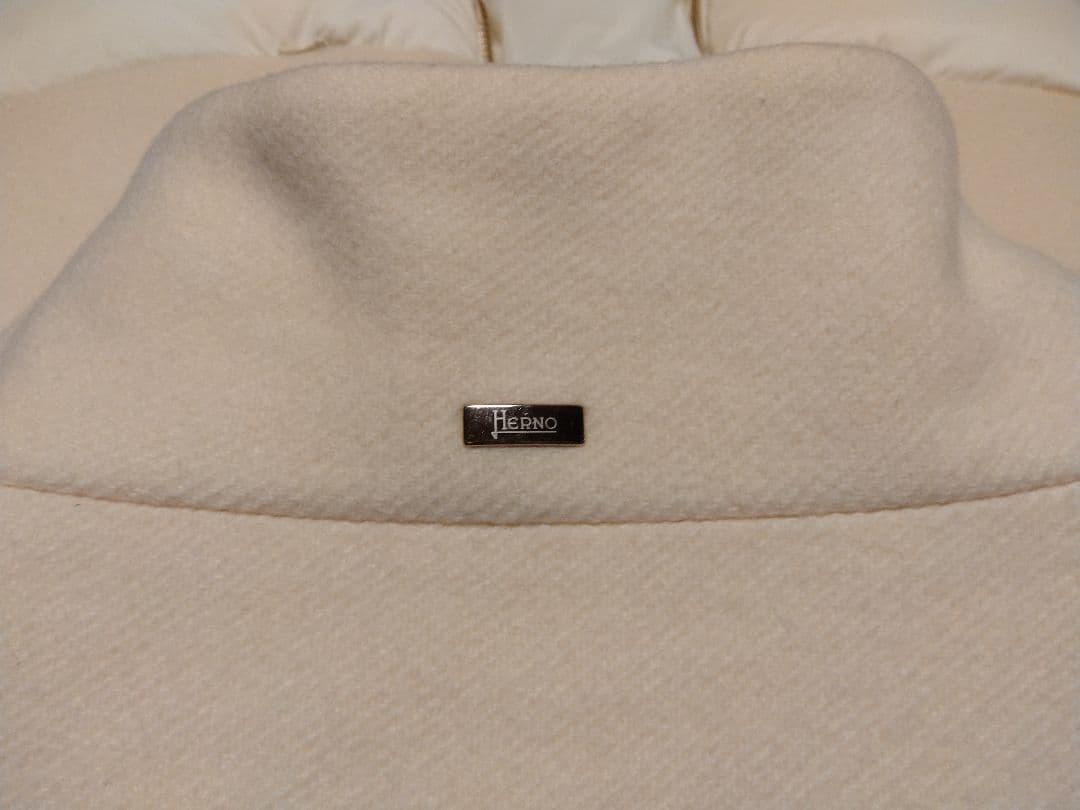 【美品】ヘルノ Herno 定番 異素材切り替えダウンコート 38