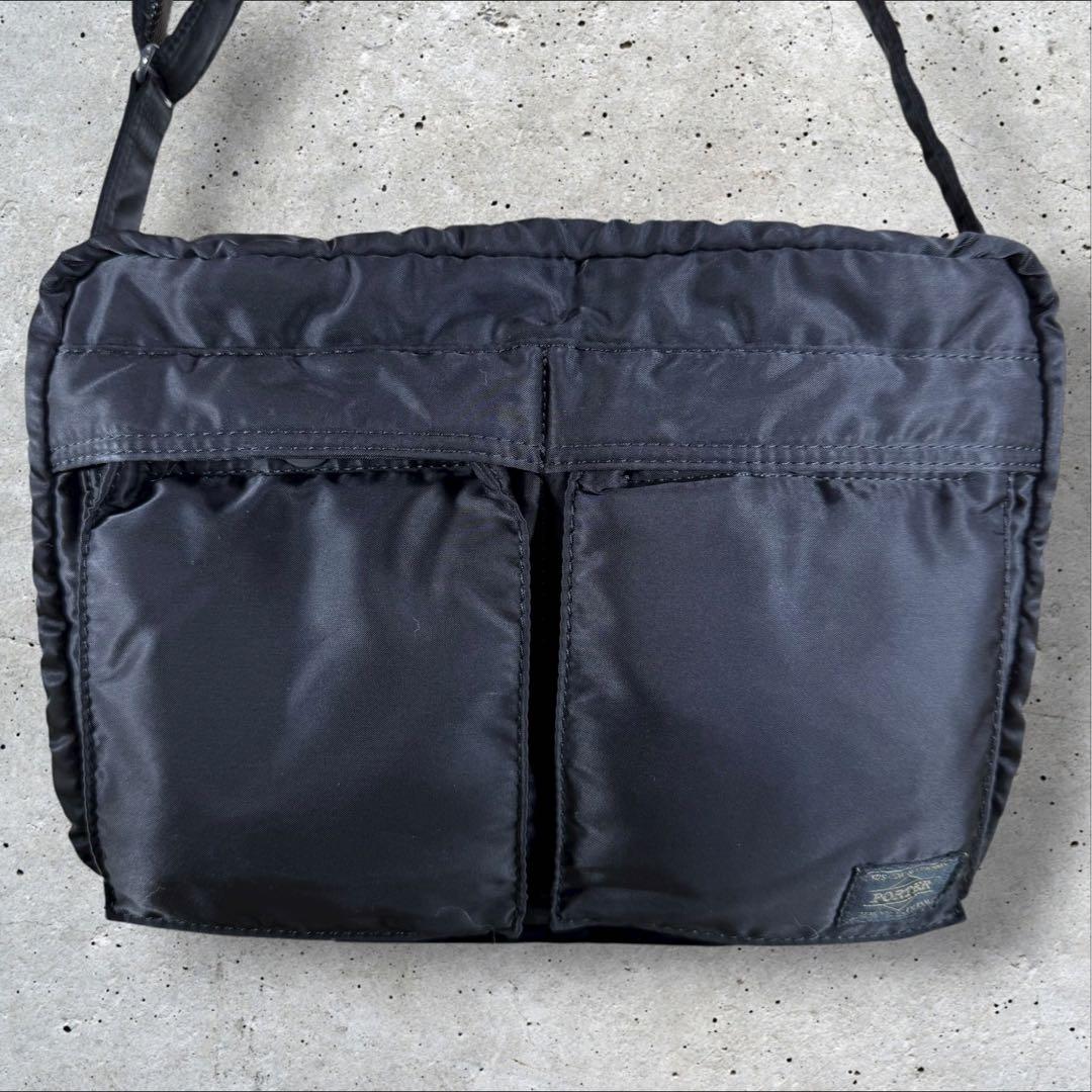 美品 ポーター PORTER タンカー 2室式 ショルダーバッグ（M） ブラック