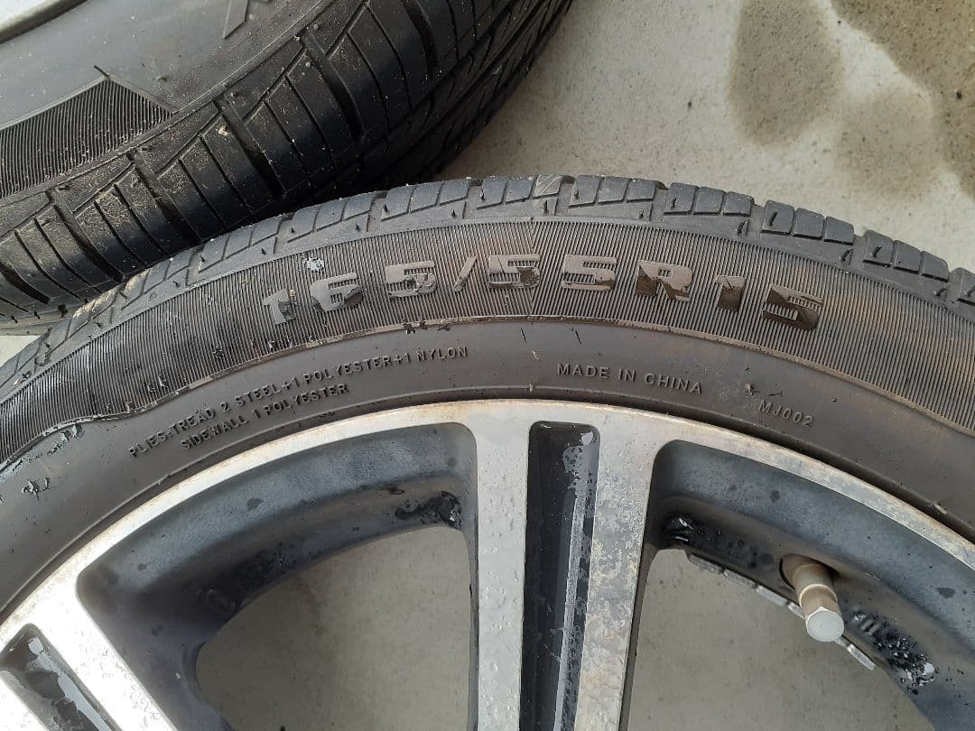 フー　15インチアルミホイール PCD100　　165/55R15