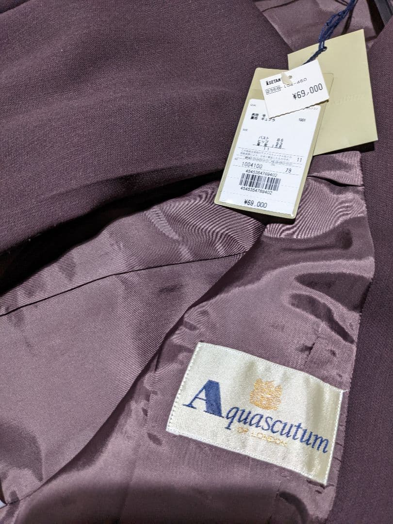 [新品] アクアスキュータムパンツスーツ