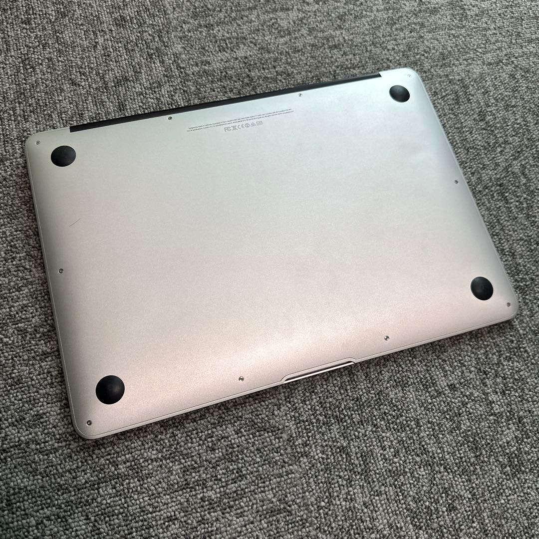 Apple MacBook Air mid 2013 13インチ