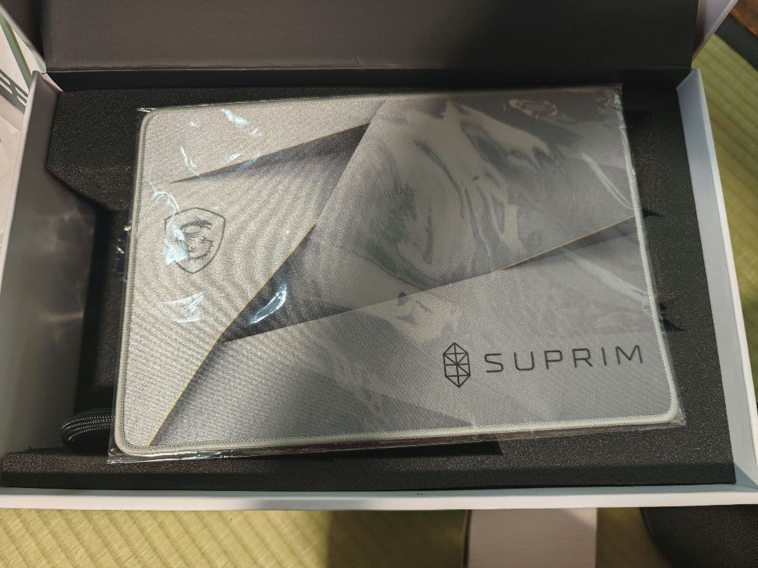 グラフィックボード・グラボ・ビデオカード MSI GeForce RTX4090 SUPRIM LIQUID X 24G