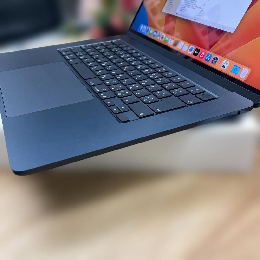 新品同様MacBook Air 15インチ M4チップ 512GB ミッドナイト