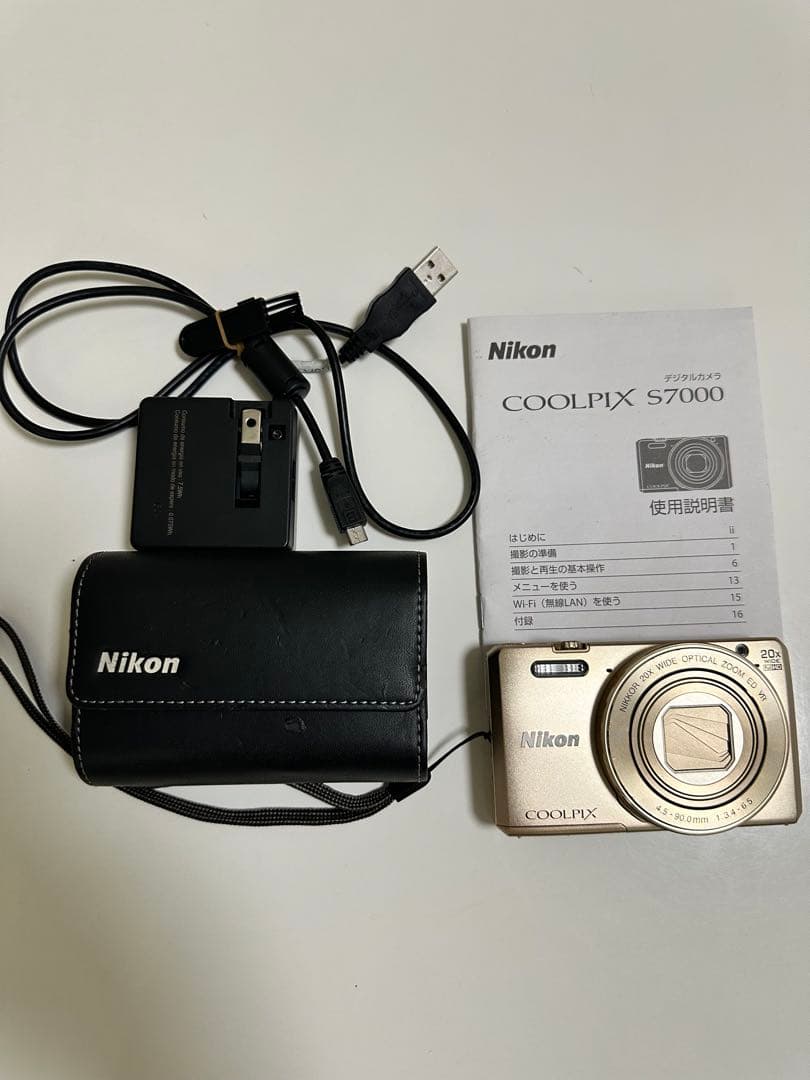 Nikon ニコン　コンパクトデジタルカメ　COOLPIX S7000 美品