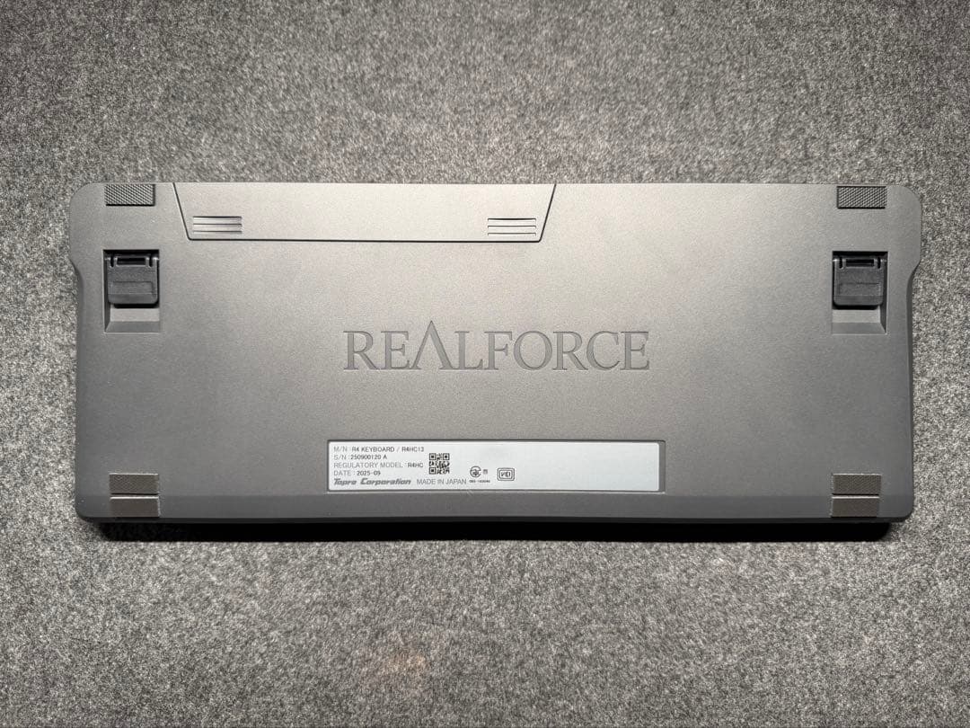 ほぼ未使用　REALFORCE R4 日本語配列 30g R4HC13