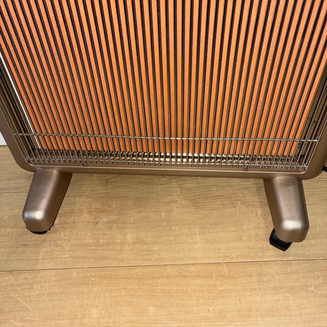 日本遠赤外線株式会社　サンルミエ・エクセラ7 ヒーター　n700l-gr