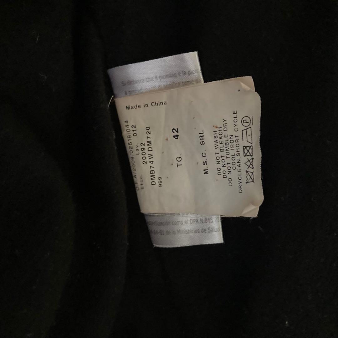 美品　ARMANI COLLEZIONI ダウンジャケット　ブラック