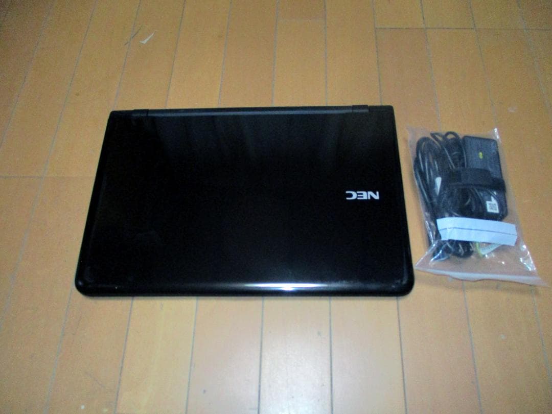 NEC　第7世代Corei5/SSD256新品/８GB/DVD/カメラ/WiFi