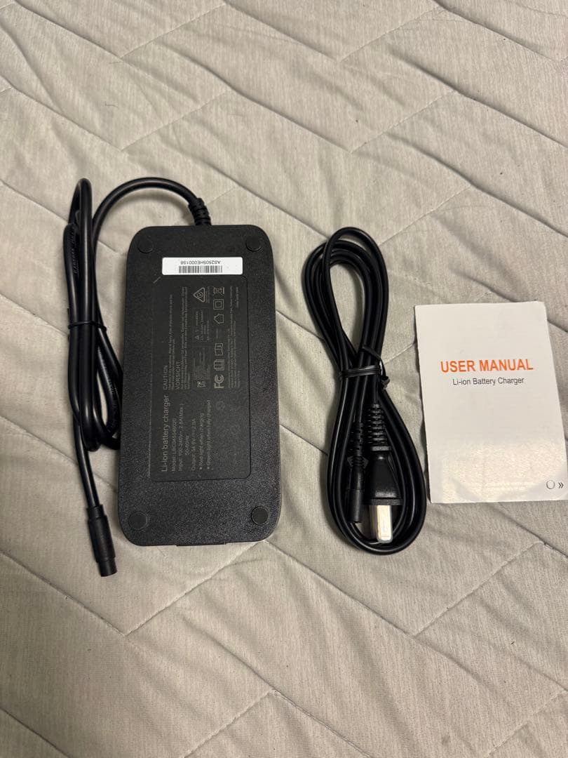 MATE X 純正 充電器 54.6V 2A