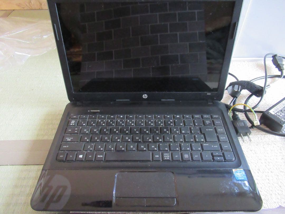 ★ノート型パソコン　HP 1000-1401TU エントリーモデル