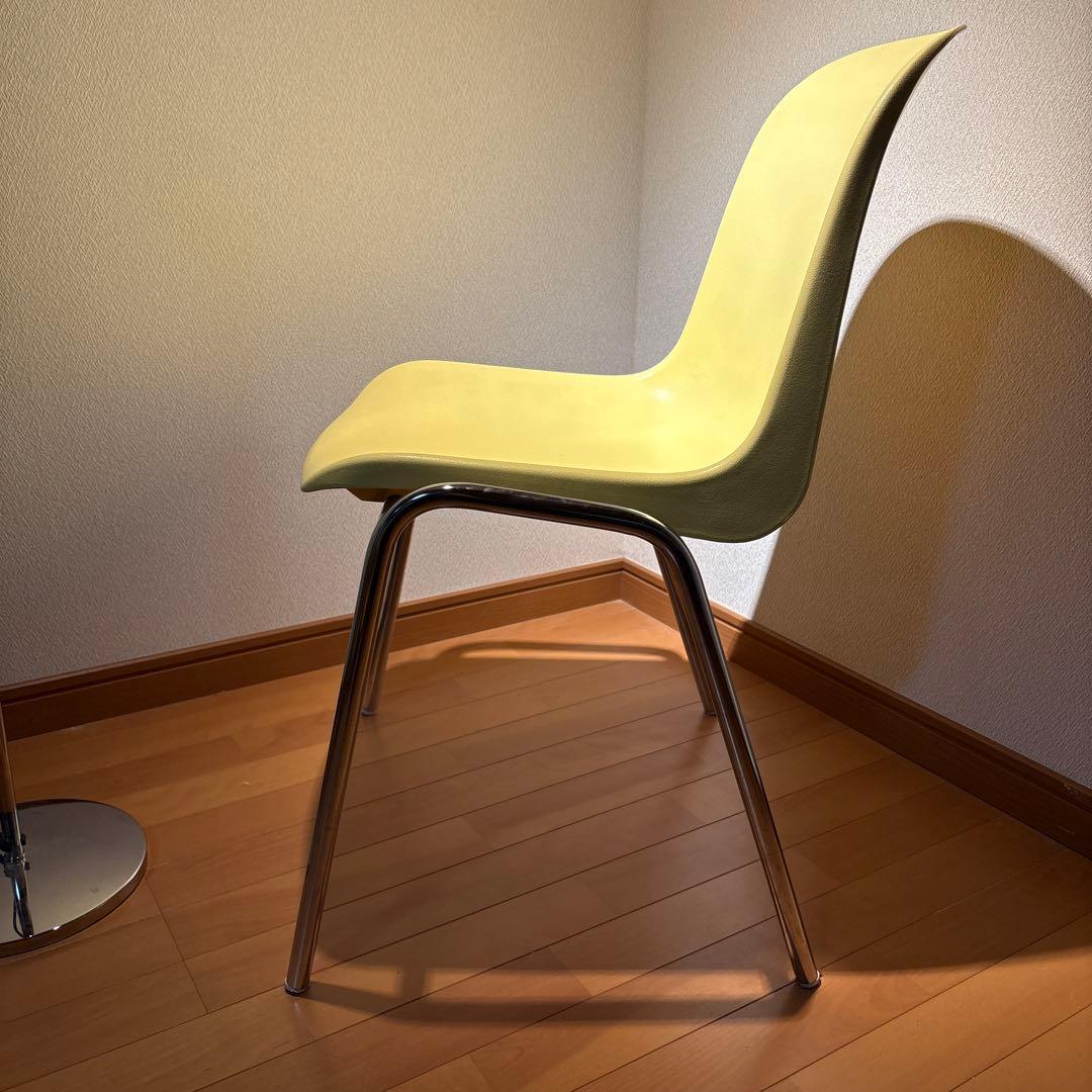 スペースエイジ レトロポップ MOD ELENA スタッキングチェア イエロー