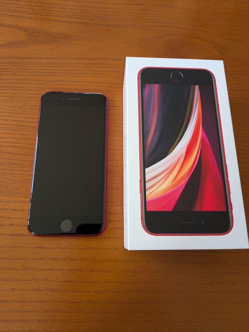 【ほぼキズなしも画面横縞あり】iPhone SE (第2世代)★RED★64MB