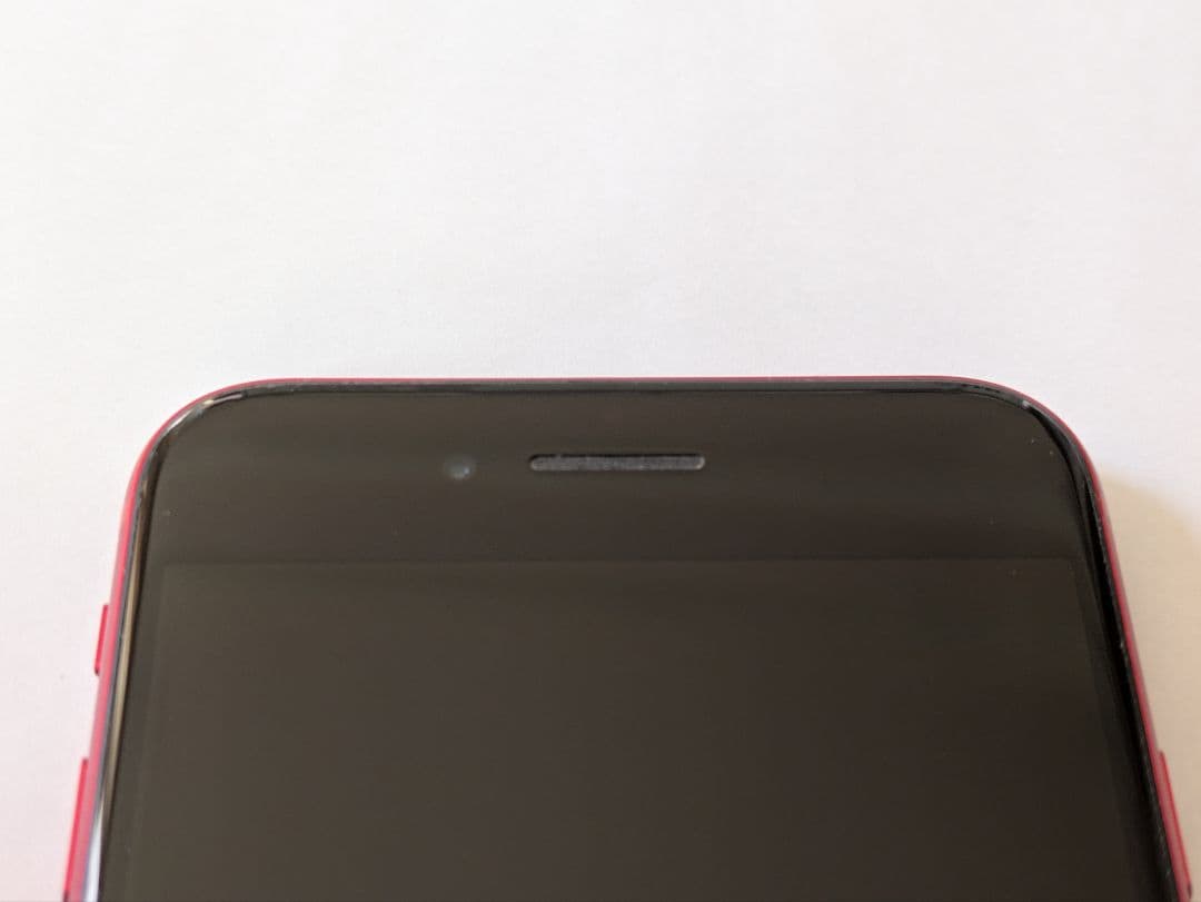 【ほぼキズなしも画面横縞あり】iPhone SE (第2世代)★RED★64MB