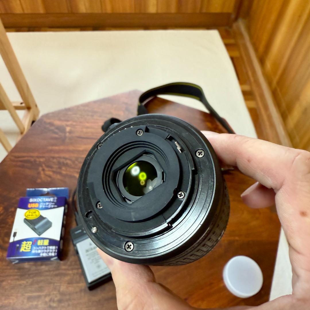 Nikon ニコン D5600 デジタル一眼レフカメラ