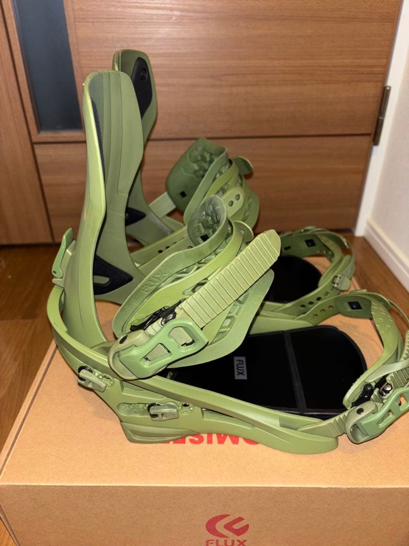 24-25 FLUX ビンディング XF サイズM オリーブグリーン